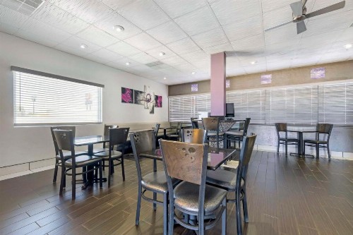 Best Western Santa Fe Inn - image 4
