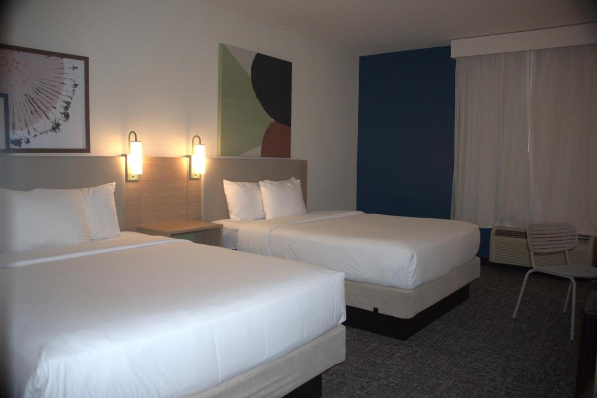 Ashmore Inn and Suites Amarillo - image 2