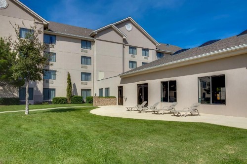 Ashmore Inn and Suites Amarillo - image 9