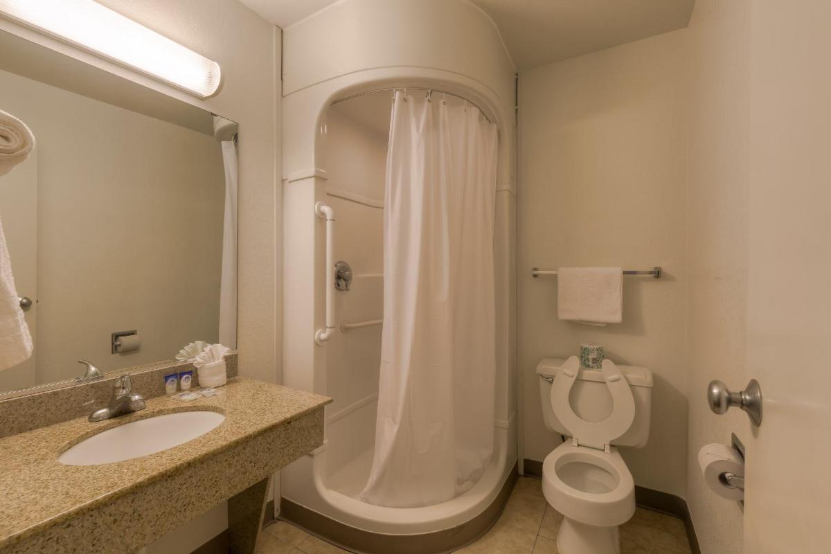 Americas Best Value Inn Amarillo Airport/Grand Street - image 5