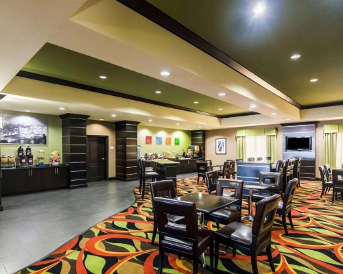 Comfort Suites Amarillo - image 3