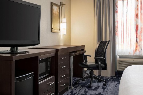 Fairfield Inn & Suites by Marriott Amarillo Airport - image 10