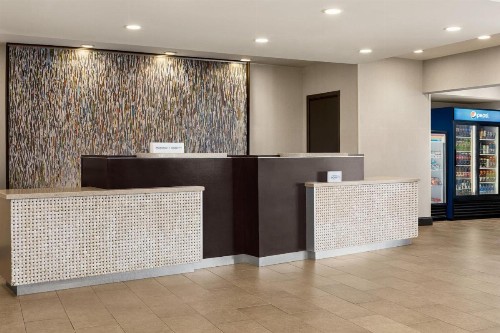 Fairfield Inn & Suites by Marriott Amarillo Airport - image 3