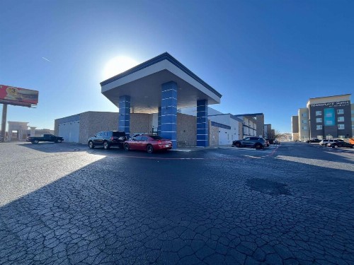 Fifth Season Inn & Suites