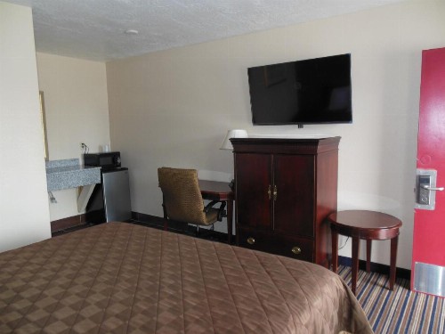 Route 66 Inn - image 22