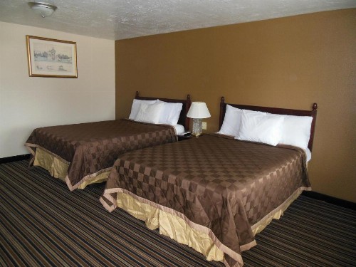 Route 66 Inn - image 23