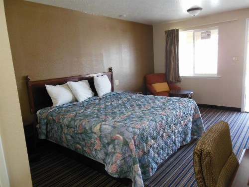 Route 66 Inn - image 45