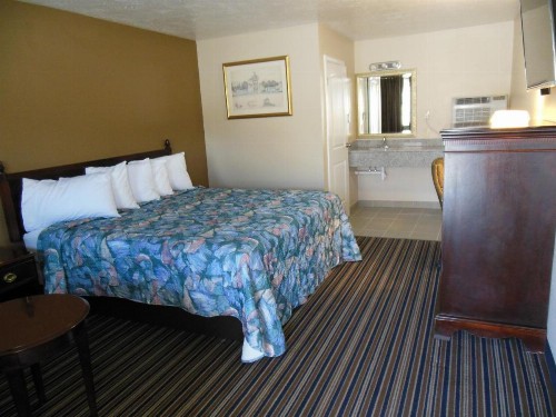 Route 66 Inn - image 49