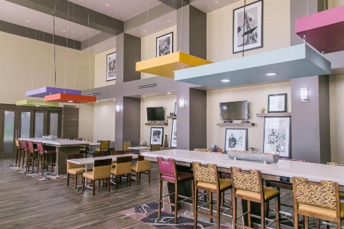 Hampton Inn & Suites Amarillo East - image 9