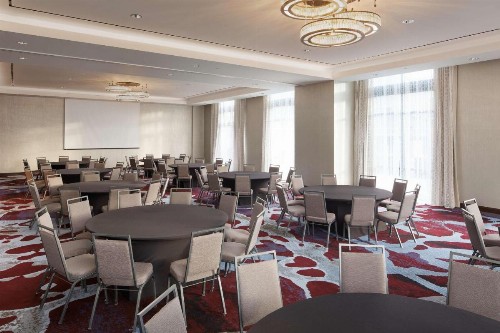 Embassy Suites Amarillo Downtown - image 14