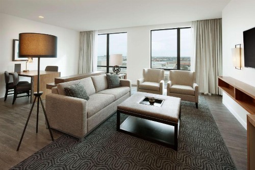 Embassy Suites Amarillo Downtown - image 21