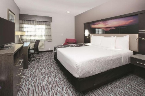 La Quinta by Wyndham Amarillo Airport - image 11