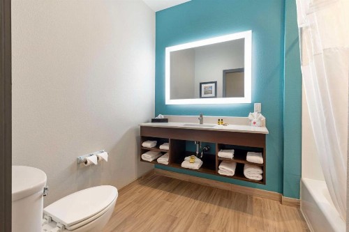 Best Western Plus Medical Center - image 17