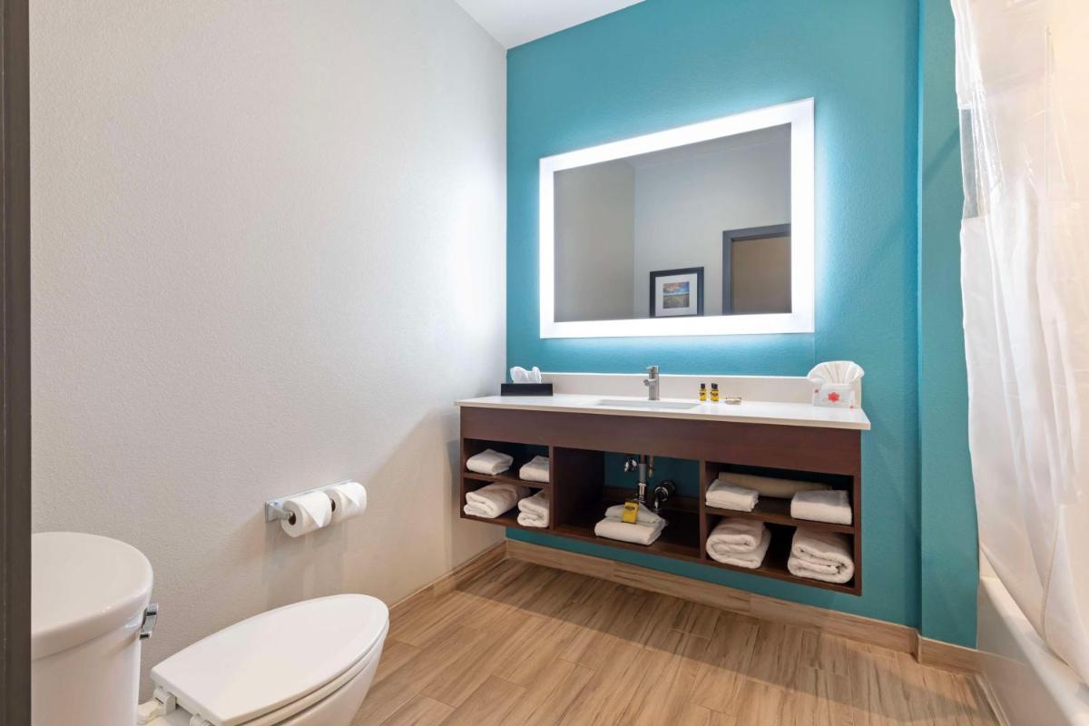 Best Western Plus Medical Center - image 2