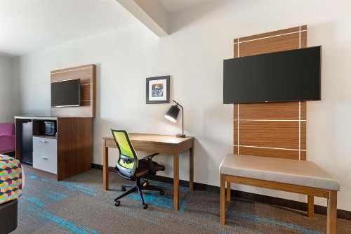 Best Western Plus Medical Center - image 33