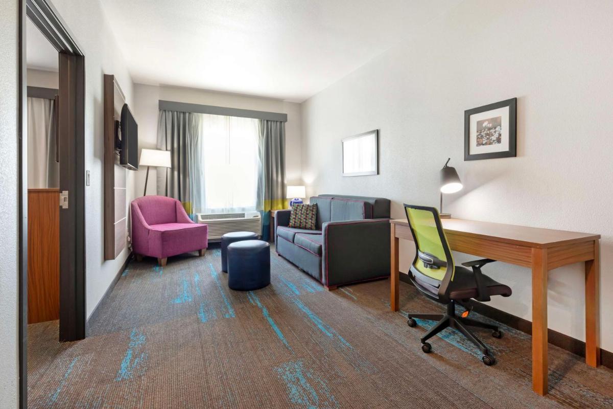 Best Western Plus Medical Center - image 6