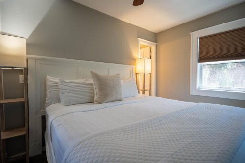 Elizabeth Pointe Lodge - image 27