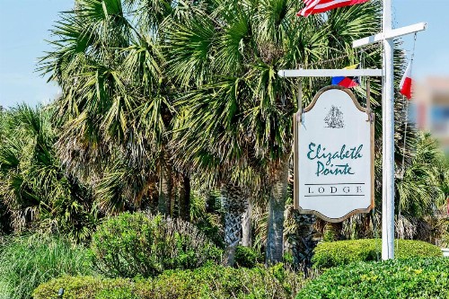 Elizabeth Pointe Lodge - image 37