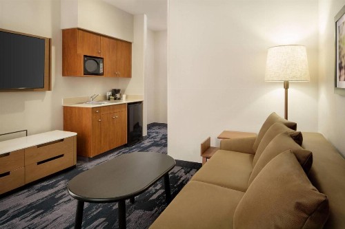 Fairfield Inn and Suites by Marriott Napa American Canyon - image 19