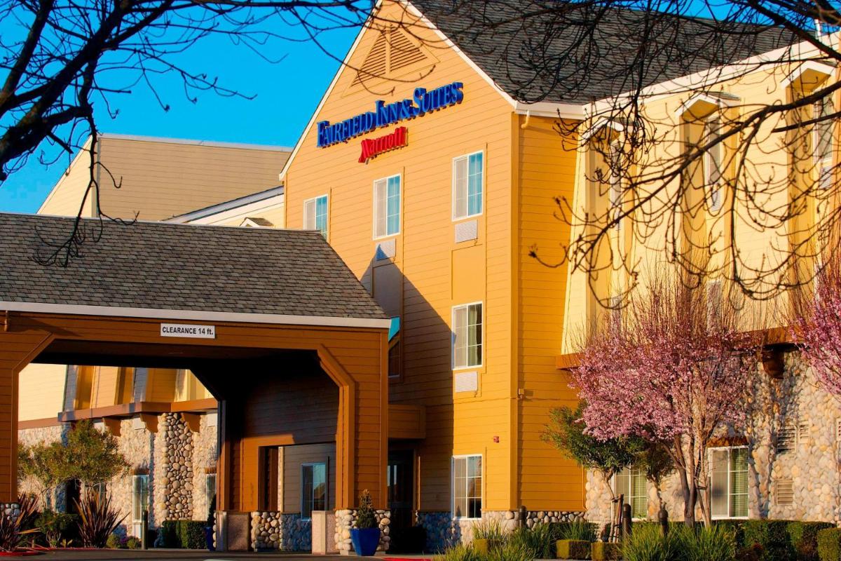 Fairfield Inn and Suites by Marriott Napa American Canyon - image 4