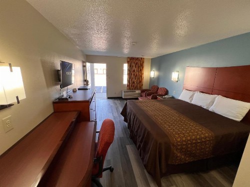 Briarwood Inn - image 11