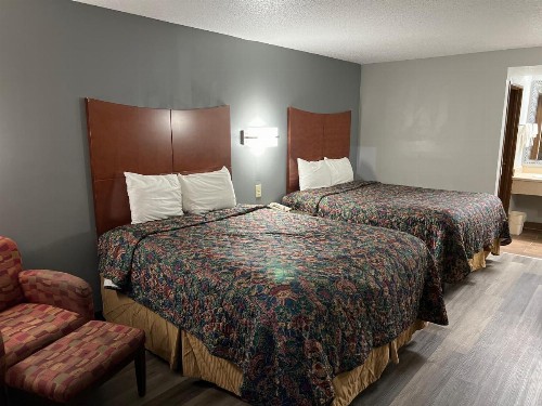 Briarwood Inn - image 12