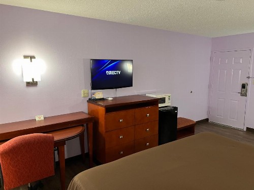 Briarwood Inn - image 14