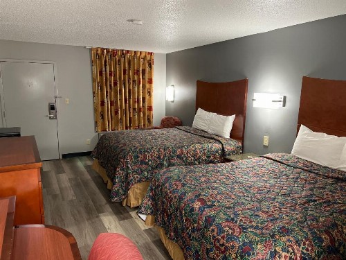 Briarwood Inn - image 21