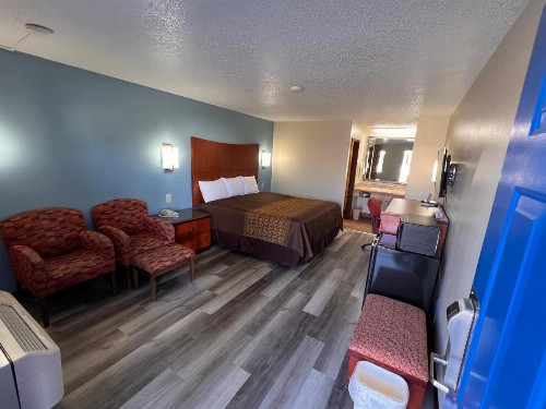 Briarwood Inn - image 3