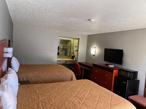 Briarwood Inn - image 5