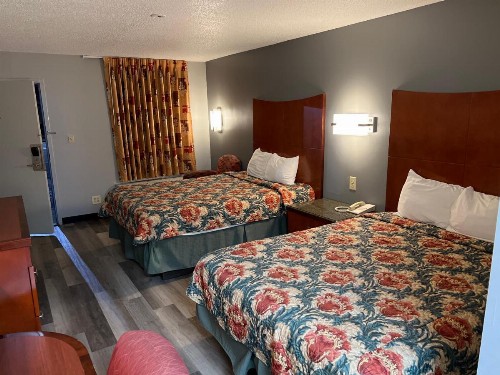 Briarwood Inn - image 9