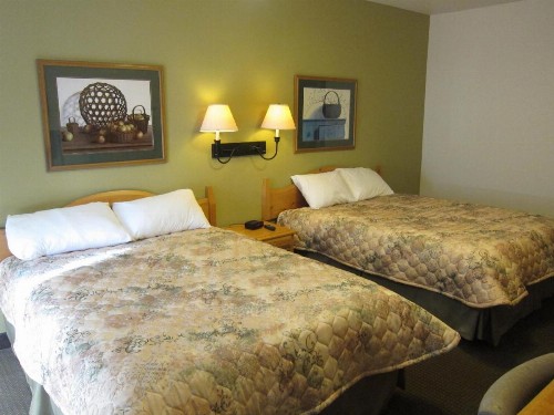 Fidalgo Country Inn - image 11