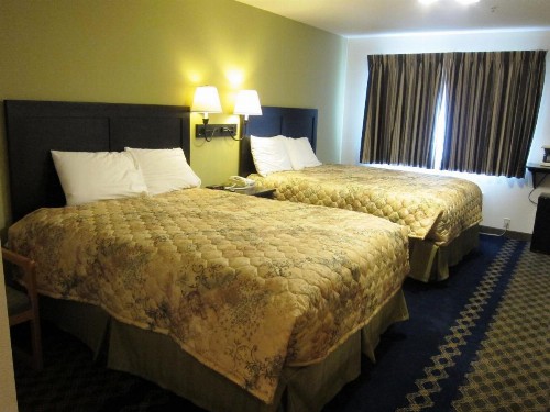 Fidalgo Country Inn - image 14