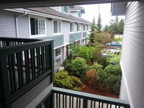 Fidalgo Country Inn - image 18