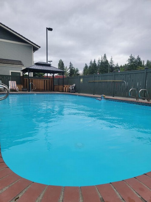 Fidalgo Country Inn - image 2