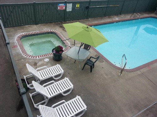 Fidalgo Country Inn - image 5