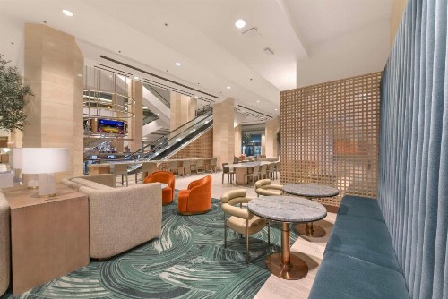 Hilton Anaheim - image 15