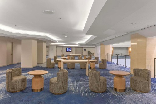 Hilton Anaheim - image 16