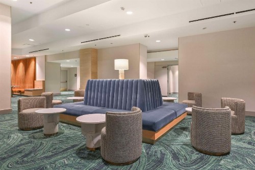 Hilton Anaheim - image 20