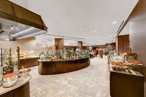 Hilton Anaheim - image 21