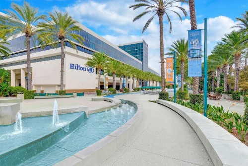 Hilton Anaheim - image 22