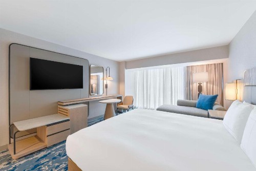 Hilton Anaheim - image 26