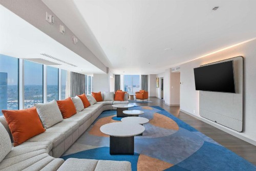 Hilton Anaheim - image 27
