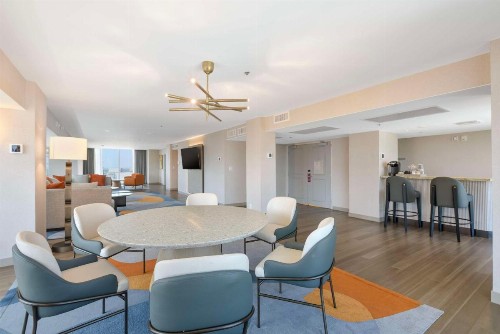 Hilton Anaheim - image 32