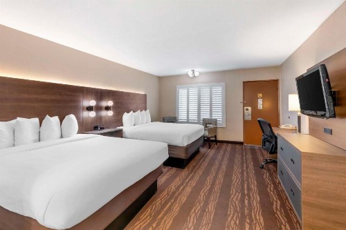 Best Western Plus Stovall's Inn - image 20