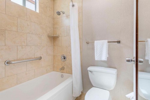 Best Western Plus Stovall's Inn - image 22