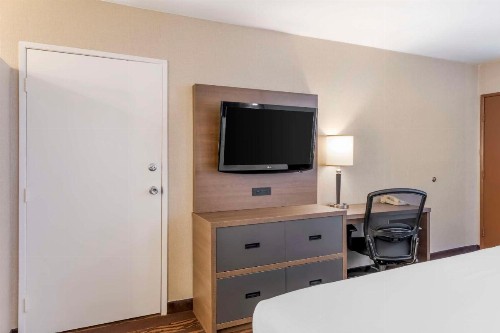Best Western Plus Stovall's Inn - image 24