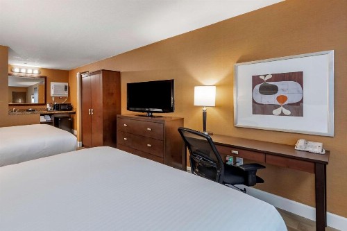 Best Western Plus Stovall's Inn - image 39