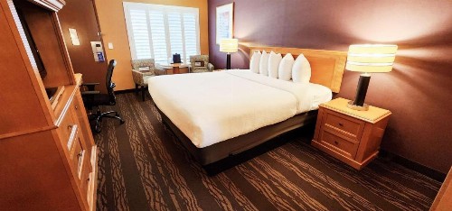 Best Western Plus Stovall's Inn - image 44