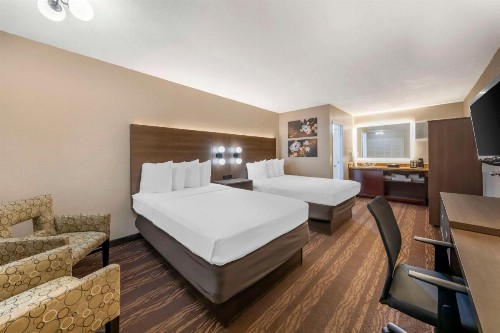 Best Western Plus Stovall's Inn - image 8